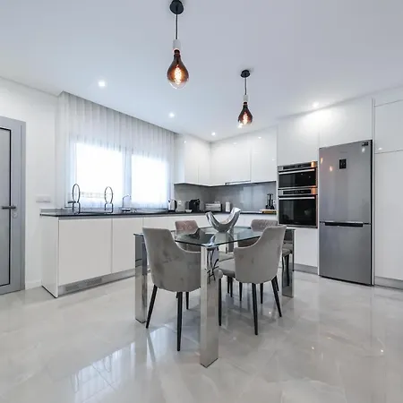 Casa Guerra Casa de Férias *